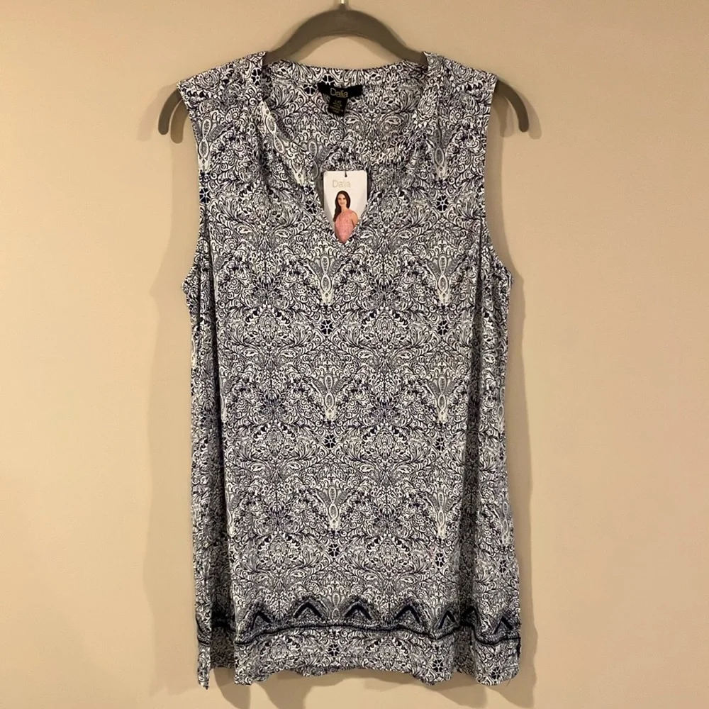 Dalia Blue and White Sleeveless Tank Top NWT - Picture 1 of 6